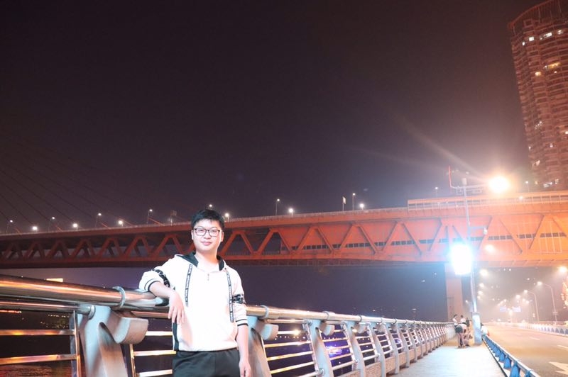 乀漓洛的第二张照片--南阳相亲服务中心