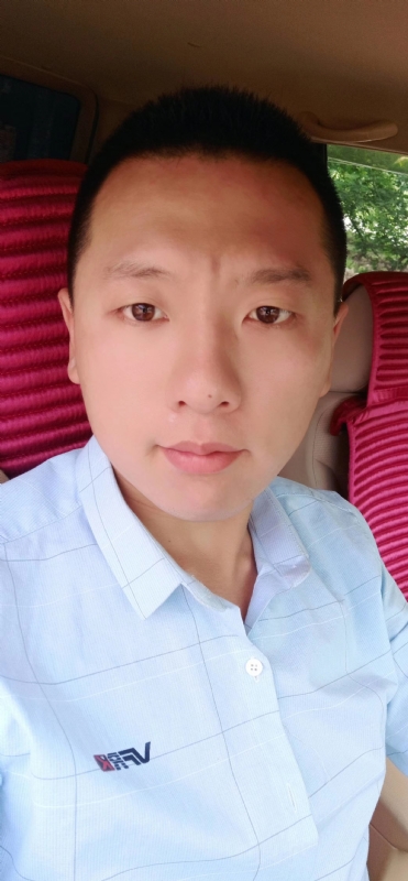 霄上的第二张照片--南阳相亲服务中心