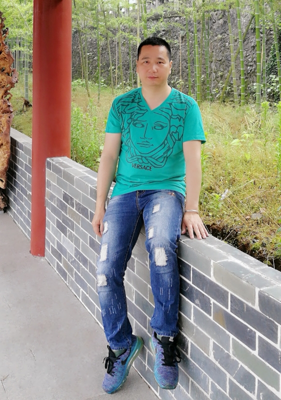 缘分不易的第一张照片--南阳相亲服务中心