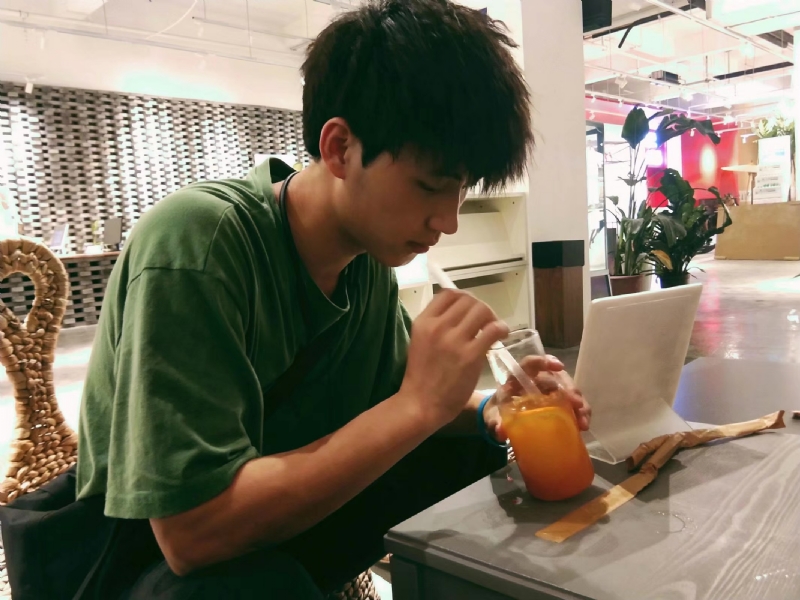 一花一世界的第二张照片--南阳相亲服务中心