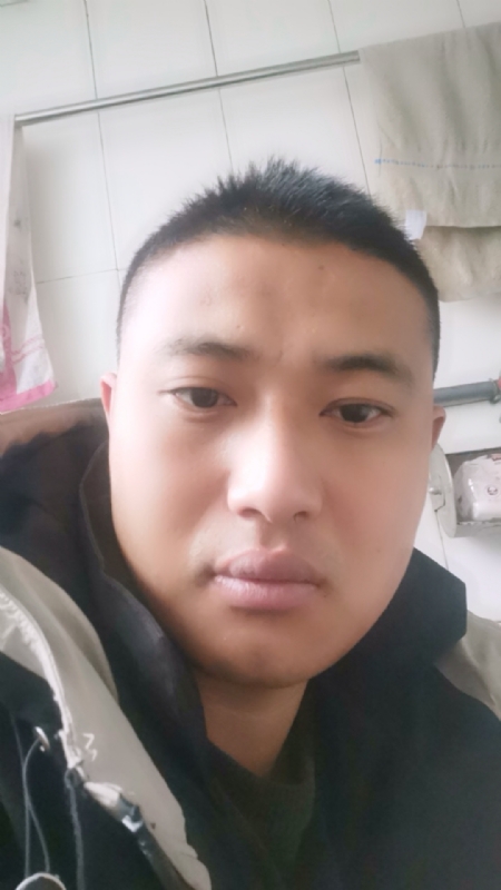 烟花再美不过瞬间的第一张照片--南阳相亲服务中心