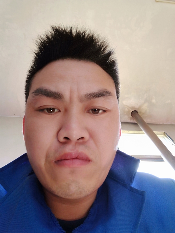 太阳红的第二张照片--南阳相亲服务中心