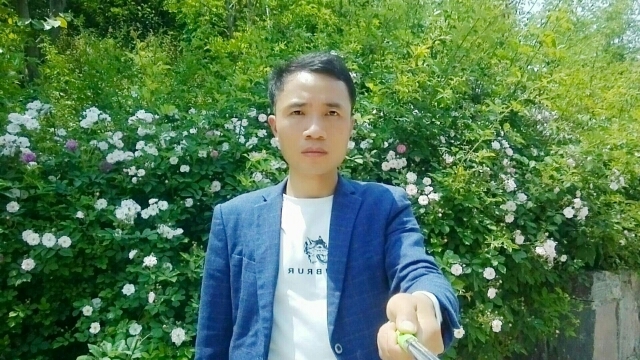 一生何求的第一张照片--南阳相亲服务中心