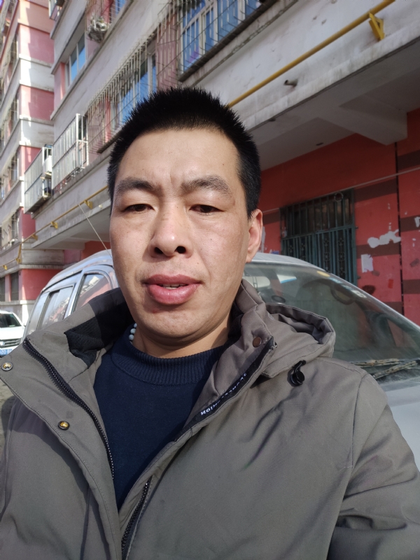 华哥的第一张照片--南阳相亲服务中心