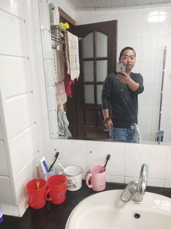 半世人间的第二张照片--南阳相亲服务中心