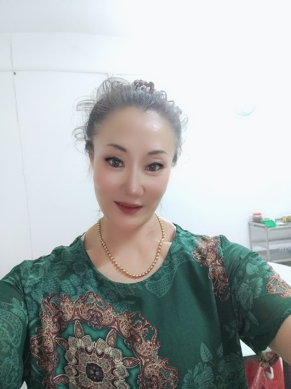 燕子的第二张照片--南阳相亲服务中心