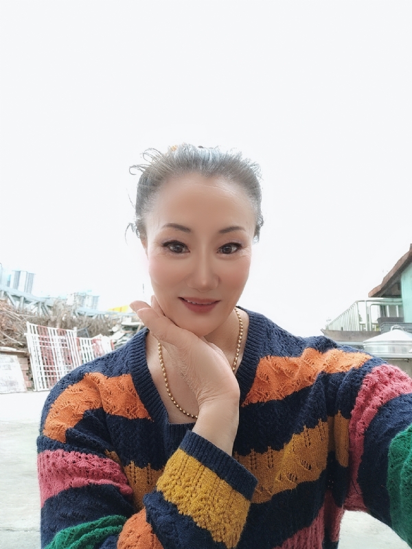 燕子的第四张照片--南阳相亲服务中心