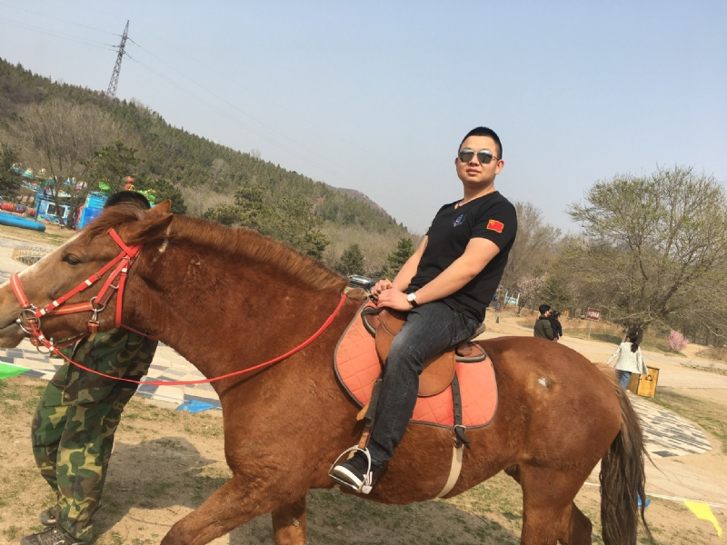 麦田的守望者的第一张照片--南阳相亲服务中心