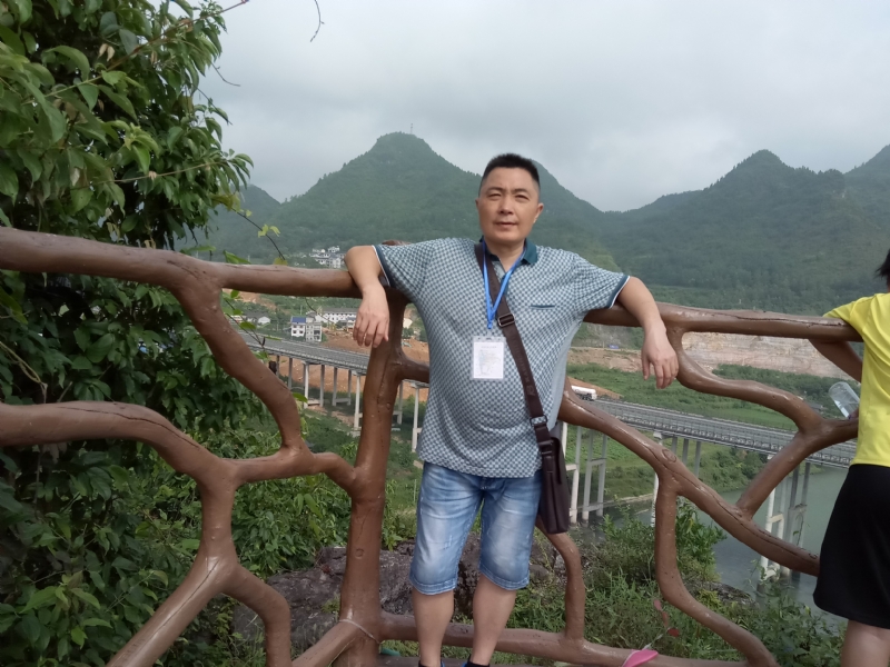 岁月无声的第一张照片--南阳相亲服务中心