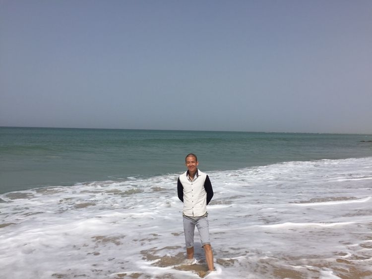 文字的忧伤的第一张照片--南阳相亲服务中心