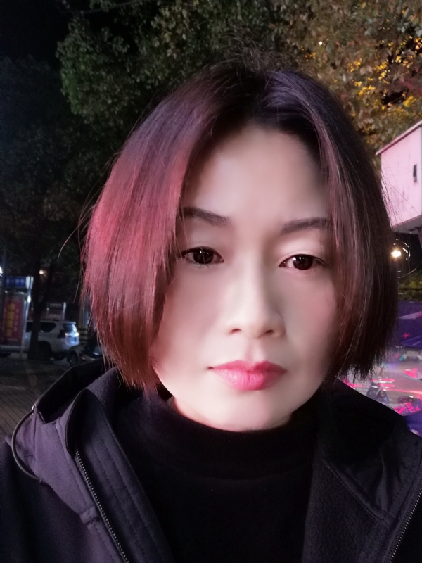 风中百合的第一张照片--南阳相亲服务中心