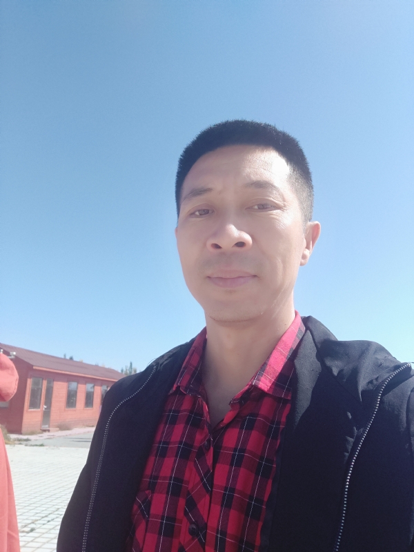 风滚草的坚持的第一张照片--南阳相亲服务中心