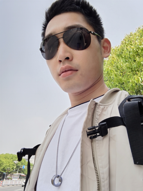 残花落陌,的第一张照片--南阳相亲服务中心