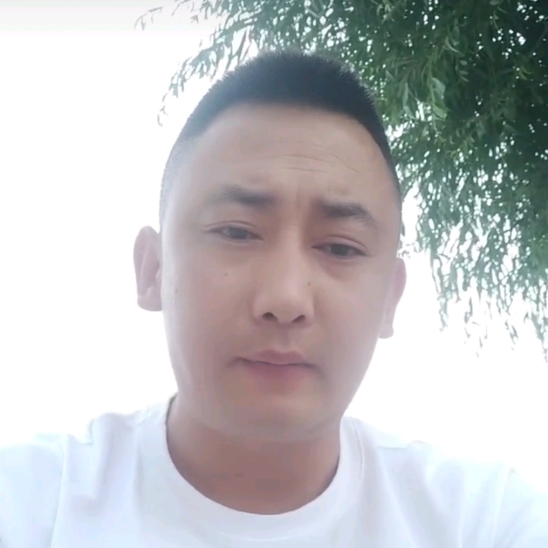 潇洒的第一张照片--南阳相亲服务中心