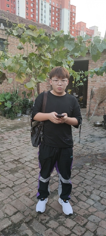 辛禹的第二张照片--南阳相亲服务中心