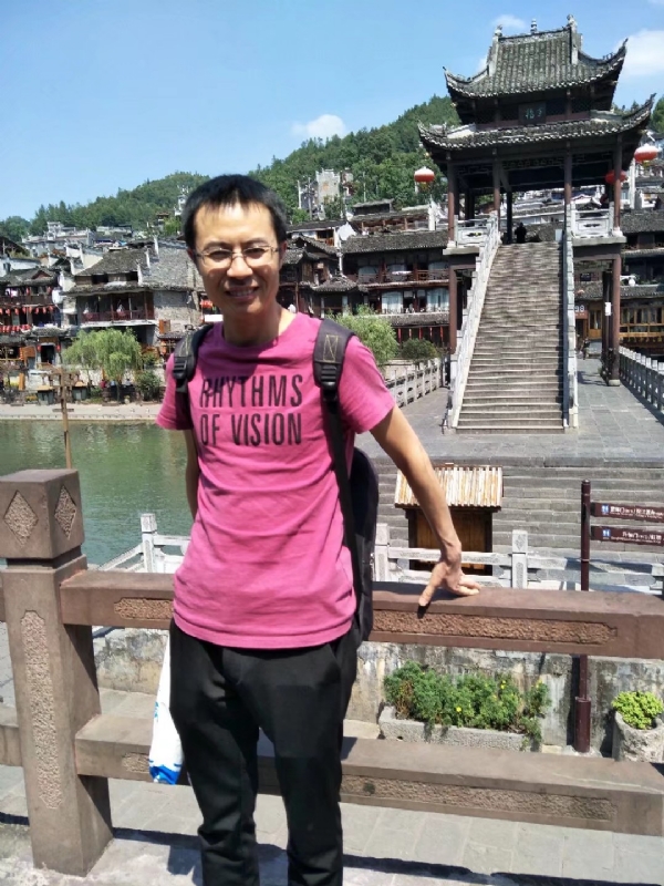 会飞的鱼的第一张照片--南阳相亲服务中心