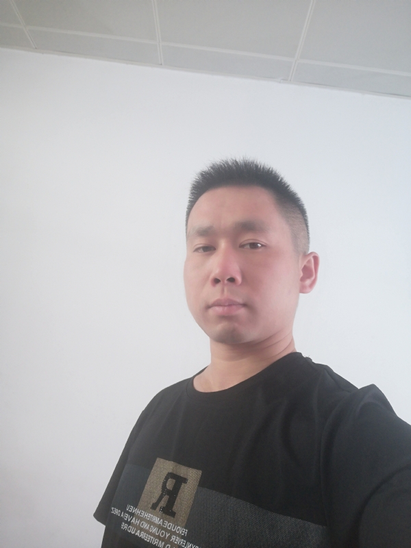 孤独的狼的第一张照片--南阳相亲服务中心