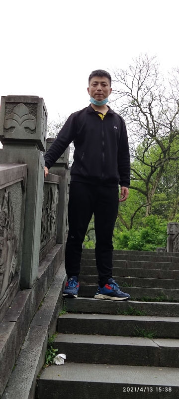 翁的第一张照片--南阳相亲服务中心