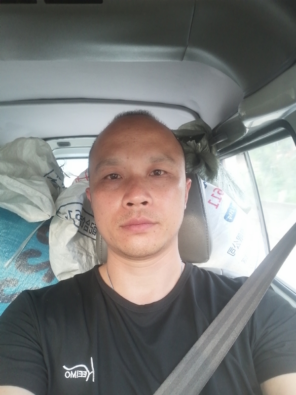 新旺丁的第二张照片--南阳相亲服务中心