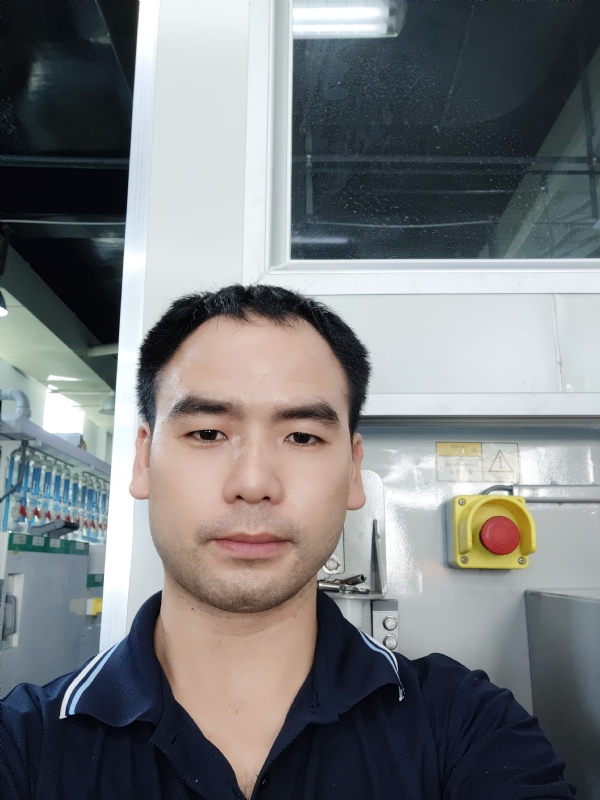 黄伟的第一张照片--南阳相亲服务中心