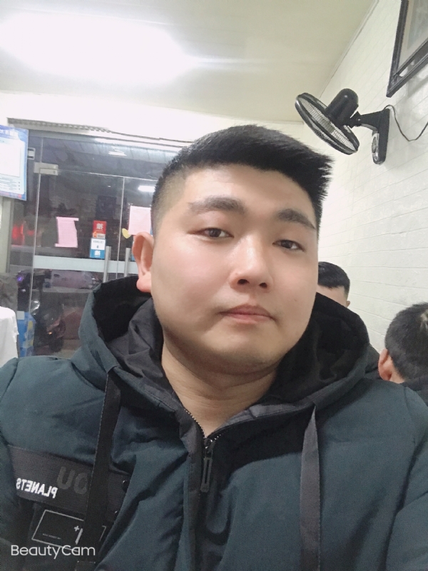 回忆是个小孩的第一张照片--南阳相亲服务中心