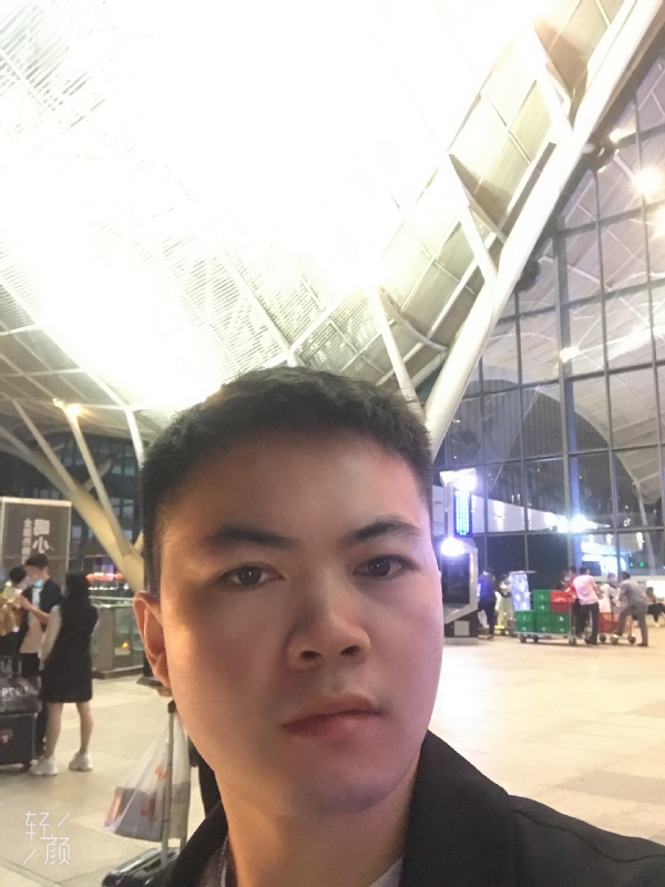 骑马的快乐的第一张照片--南阳相亲服务中心