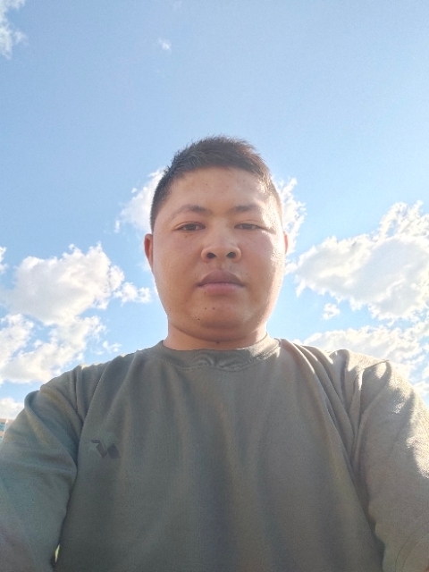 小马的第一张照片--南阳相亲服务中心