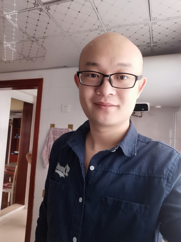 凝望远方的第一张照片--南阳相亲服务中心