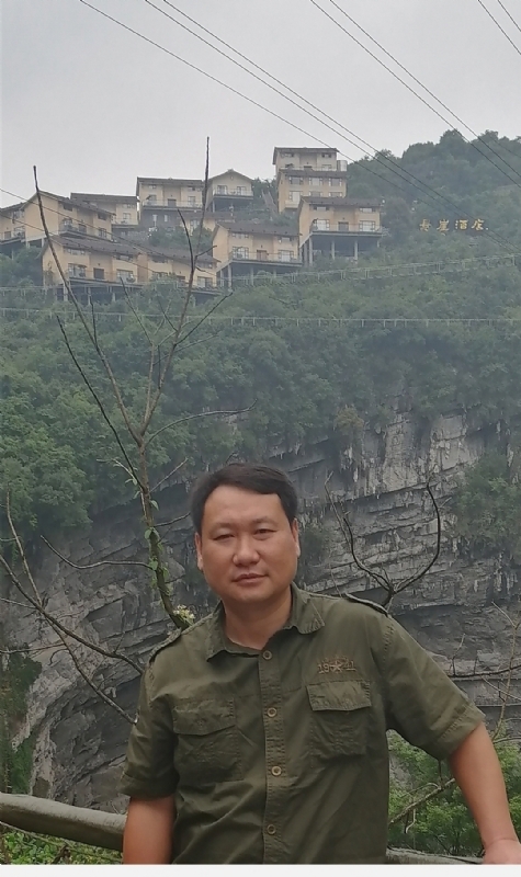 迷彩人生的第一张照片--南阳相亲服务中心