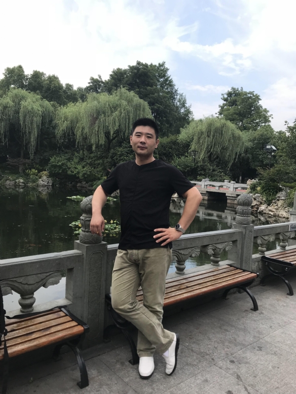 未来可期的第一张照片--南阳相亲服务中心