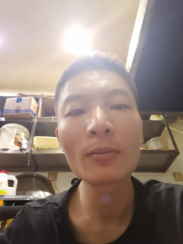 邹先生的第一张照片--南阳相亲服务中心