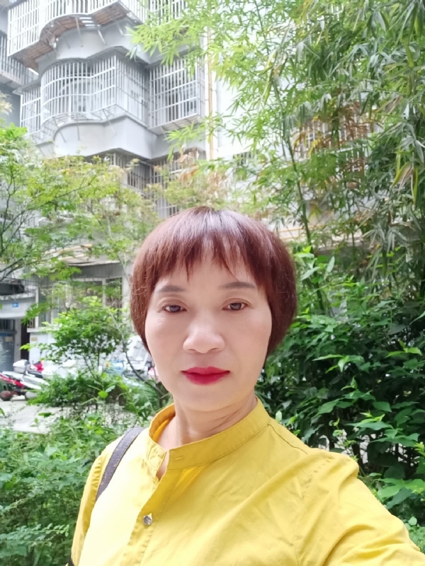 小瓶子的第二张照片--南阳相亲服务中心