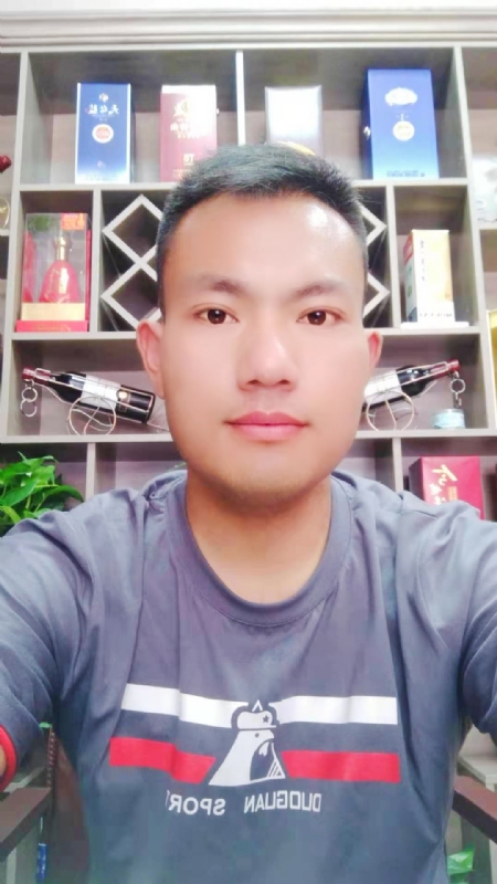 钱乾的第一张照片--南阳相亲服务中心