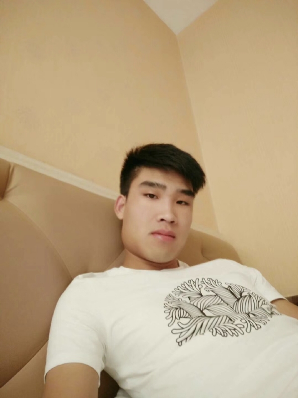 谁不曾孤单上路的第一张照片--南阳相亲服务中心