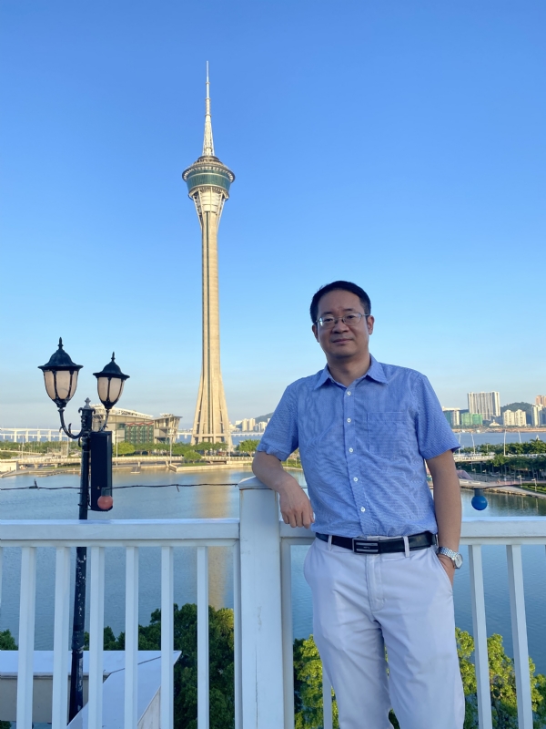 Yangyi的第三张照片--南阳相亲服务中心