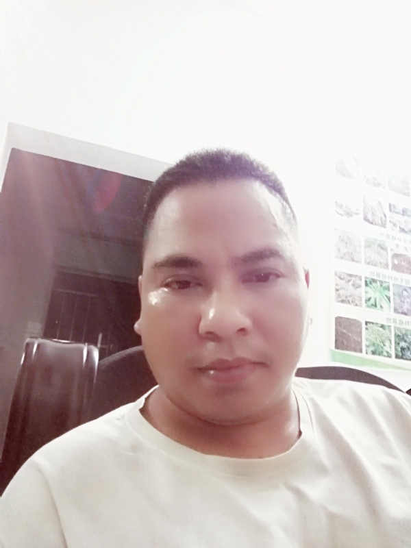 小叔也有爱的第一张照片--南阳相亲服务中心