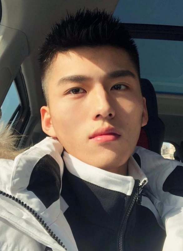 飞翔的第一张照片--南阳相亲服务中心