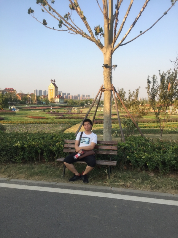 大鹏的第一张照片--南阳相亲服务中心