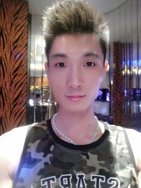 人生如戏的第一张照片--南阳相亲服务中心