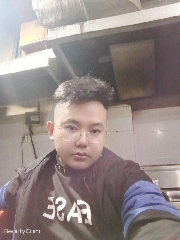 棒哥的第二张照片--南阳相亲服务中心