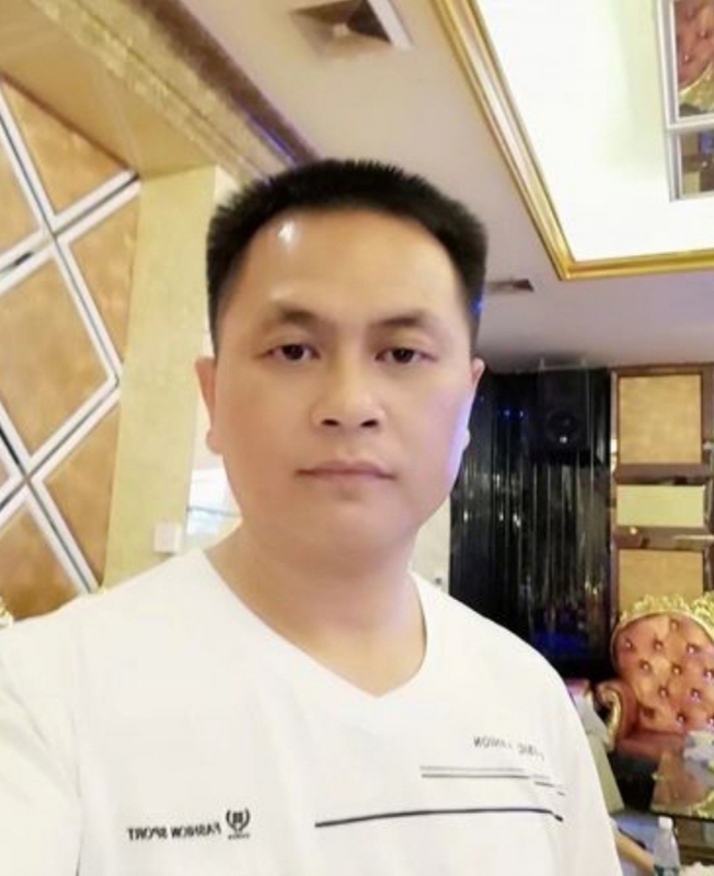 小梁的第一张照片--南阳相亲服务中心