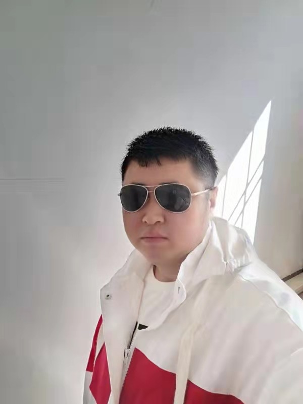 大漠叔叔的第一张照片--南阳相亲服务中心