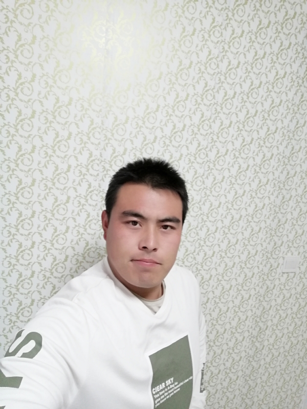 看草莓在跳舞的第一张照片--南阳相亲服务中心