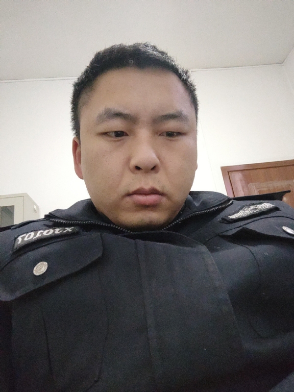 好纠结的第一张照片--南阳相亲服务中心