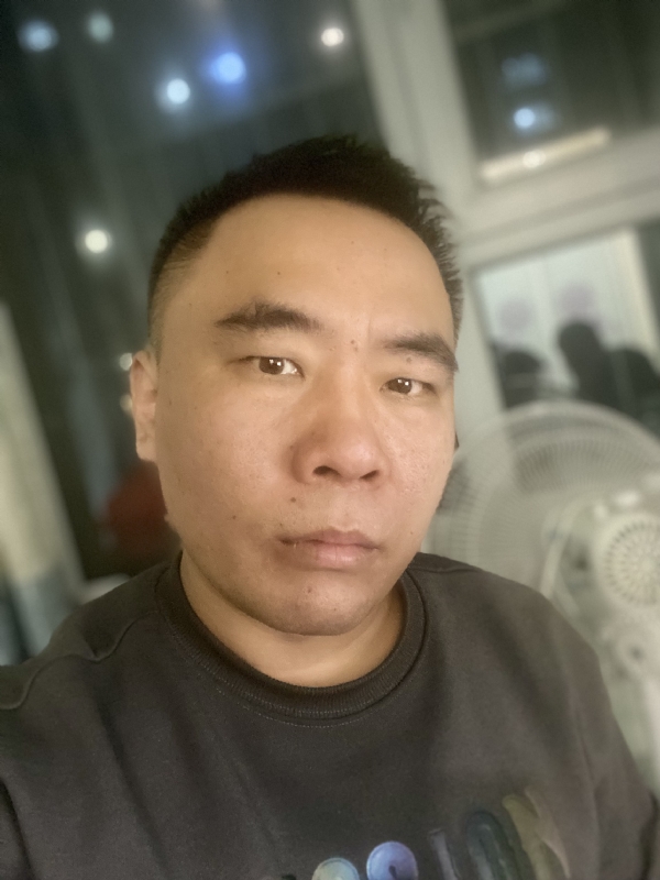 云的第三张照片--南阳相亲服务中心