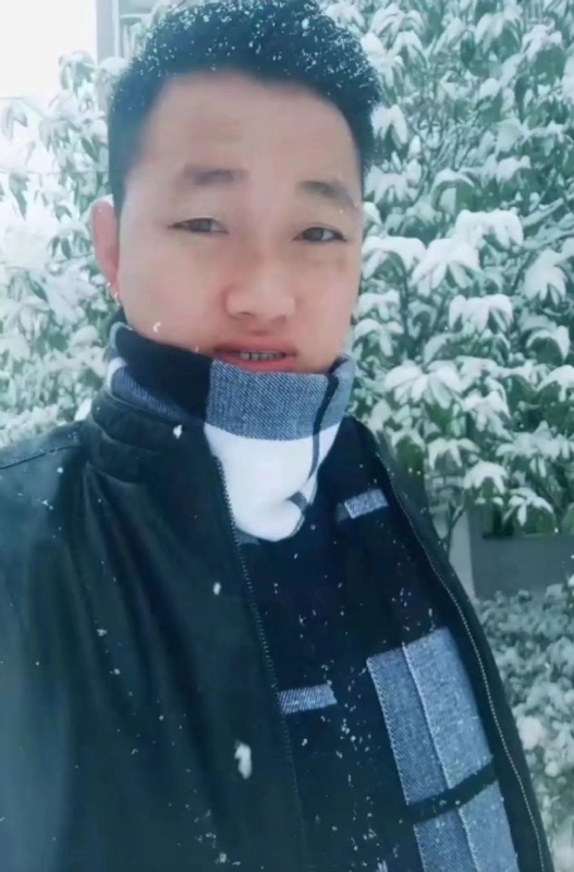 为爱拼一回的第一张照片--南阳相亲服务中心