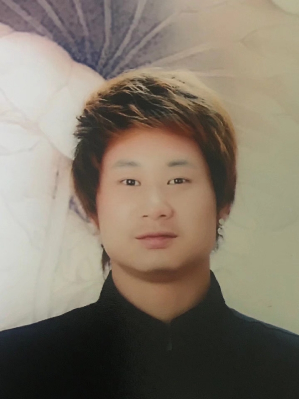 咮辛的第一张照片--南阳相亲服务中心