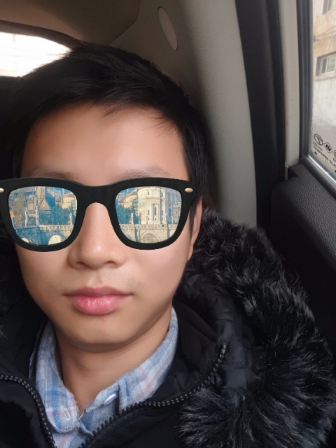 请问揉揉头的第一张照片--南阳相亲服务中心