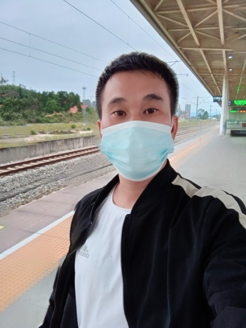 小李的第一张照片--南阳相亲服务中心