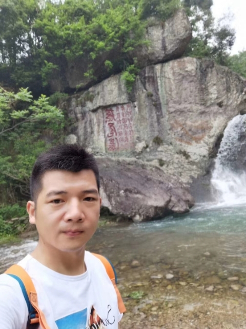 愿得一人心的第一张照片--南阳相亲服务中心